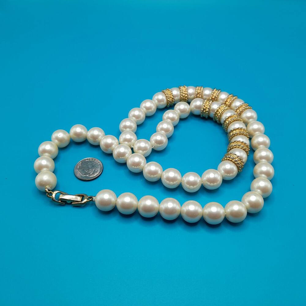 Vintage Glass Pearl Necklace, Gold Tone Accents, 24 Inches - Picture 9 of 10